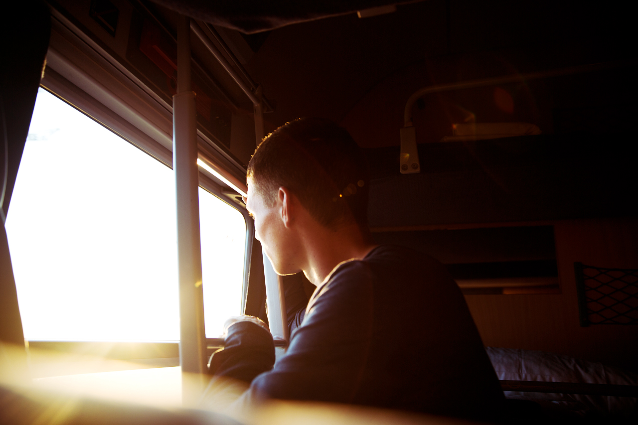 Life-of-Pix-free-stock-photos-Amsterdam-train-people-sunshine-flare-boy-Joshua-earle