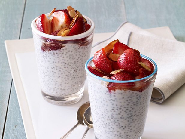 jahodovy chia puding