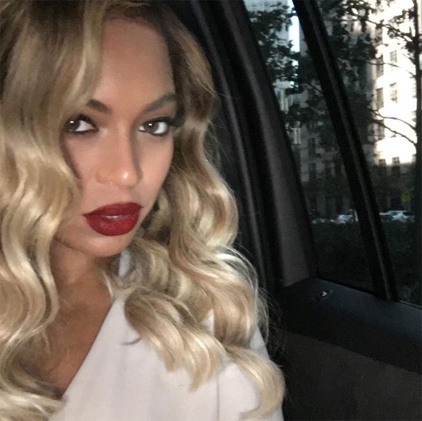 Beyonce-Platinum-blonde-hair1
