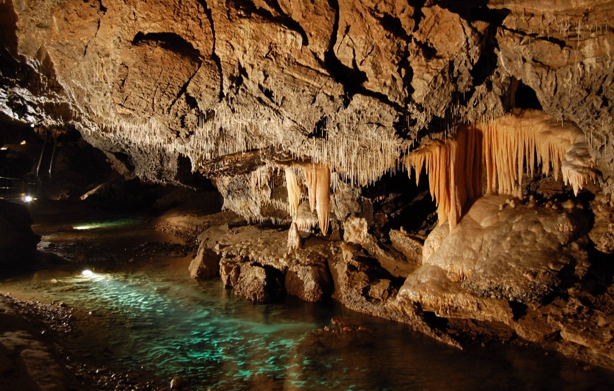 1358865012_demanovska-cave-of-liberty-02