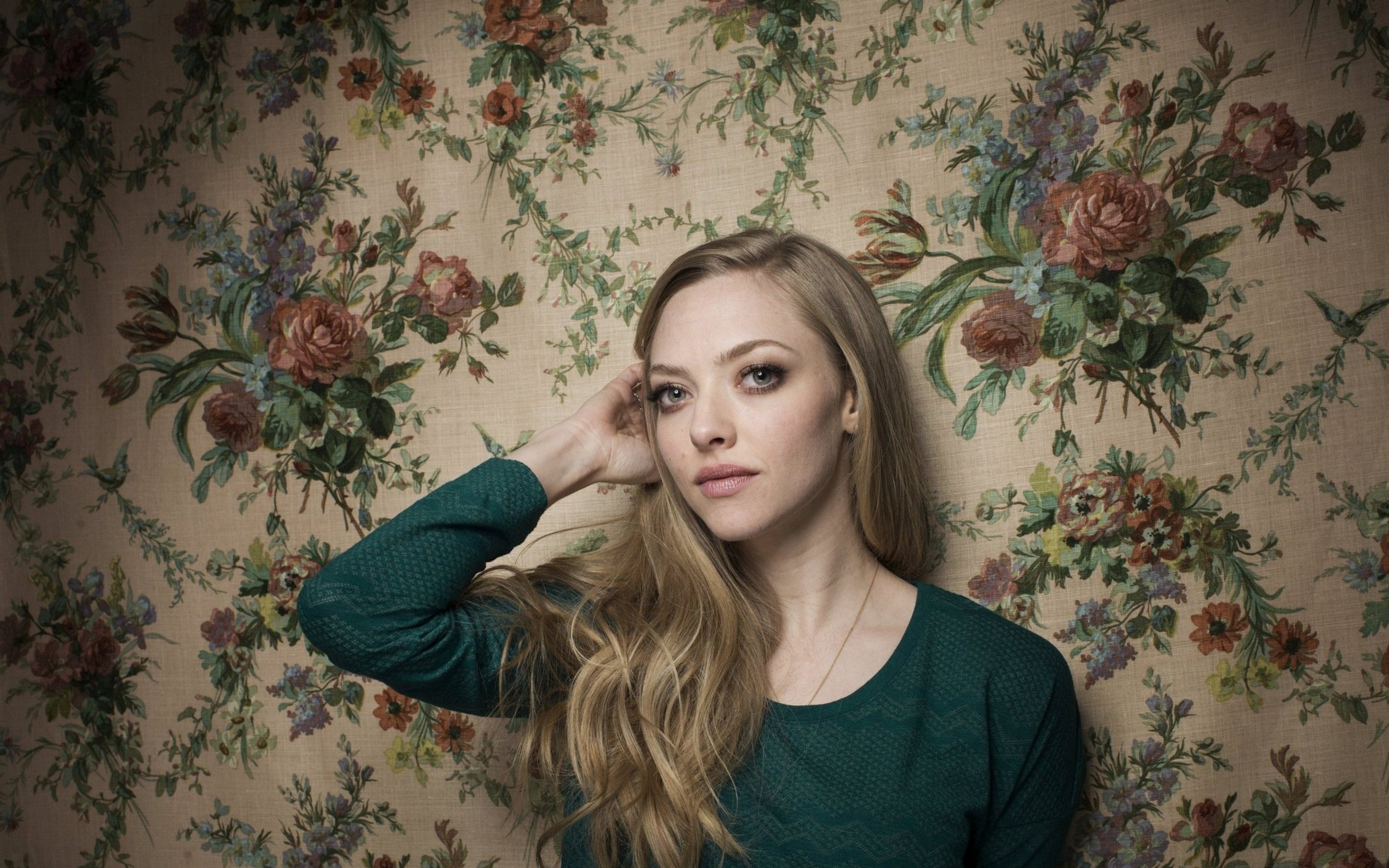 amanda_seyfried_actress_celebrity_blonde_102317_3840x2400