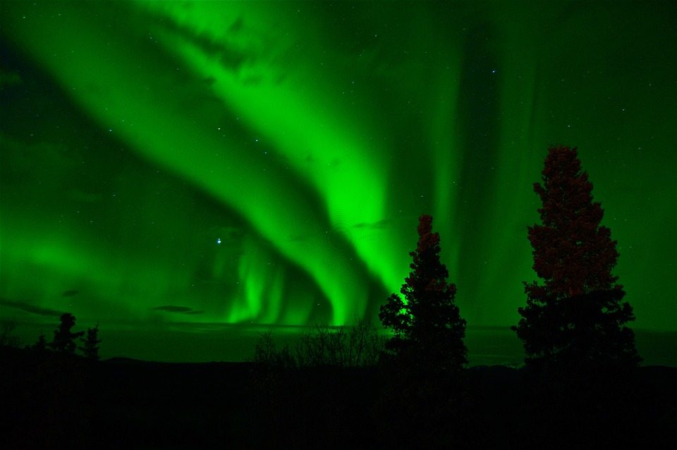 aurora-borealis-744351_960_720