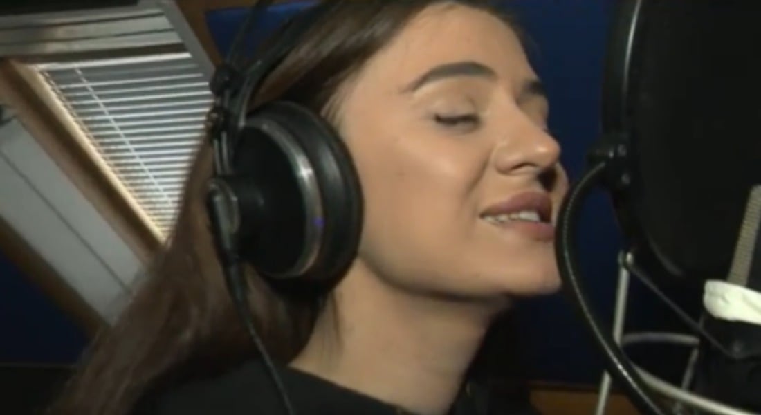 Angelika nahráva pesničku