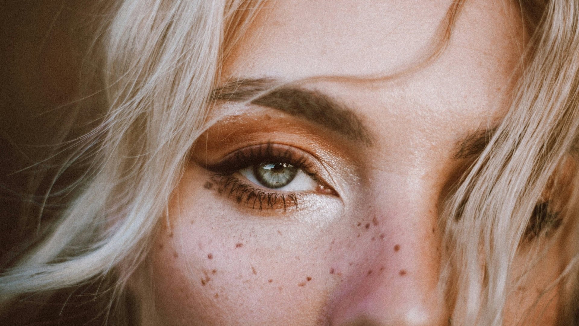 Líčenie podľa farby očí: Takto získaš dokonalý make-up