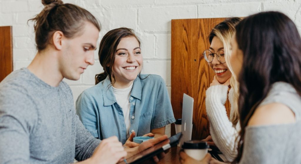 Spolužiaci v škole