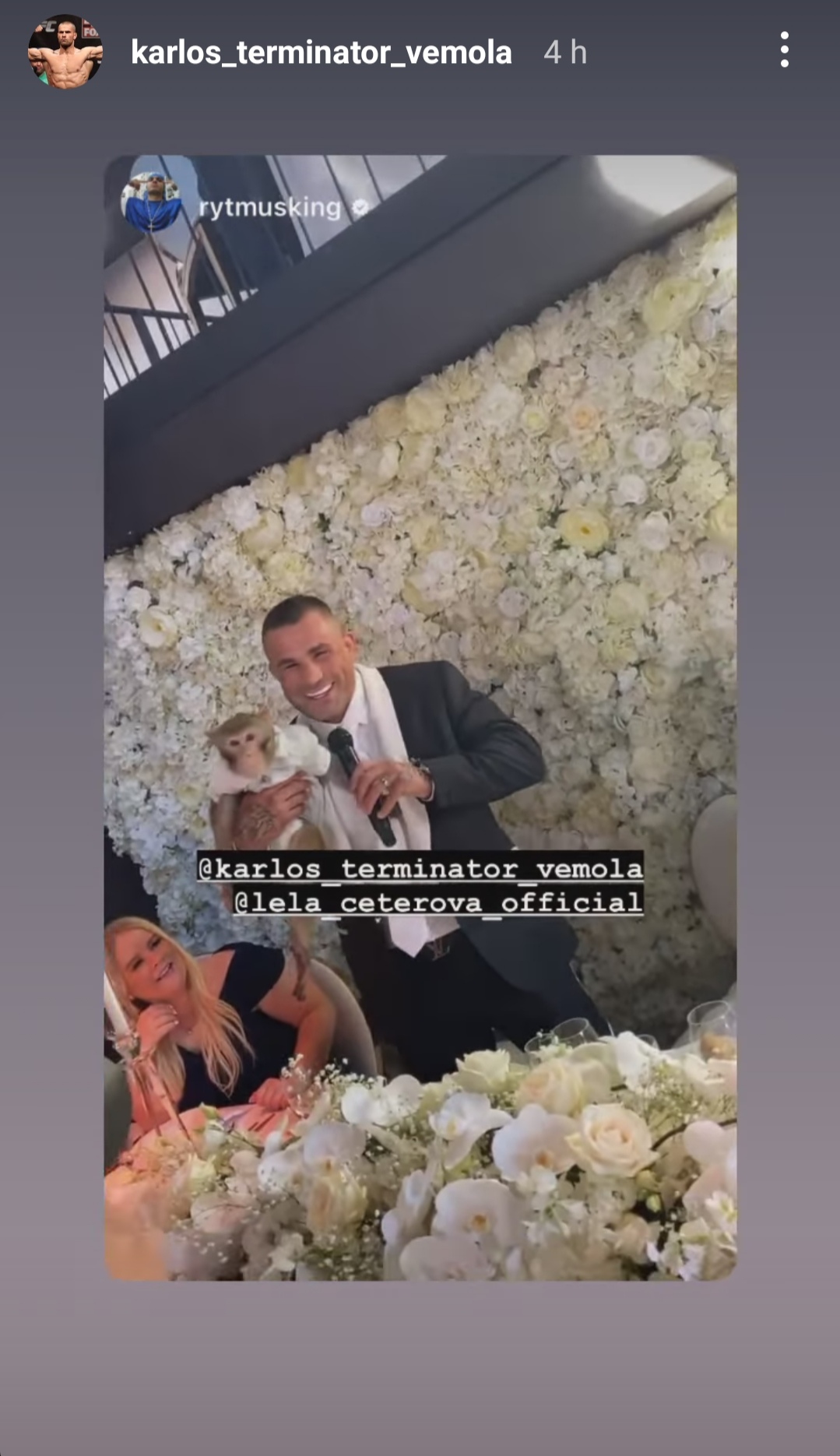 Karlos s opicou