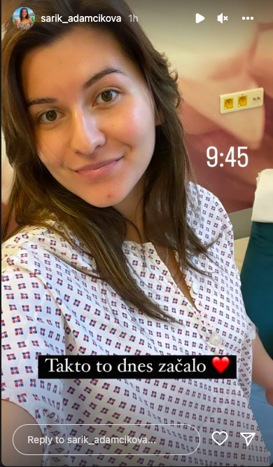 Sára porodila
