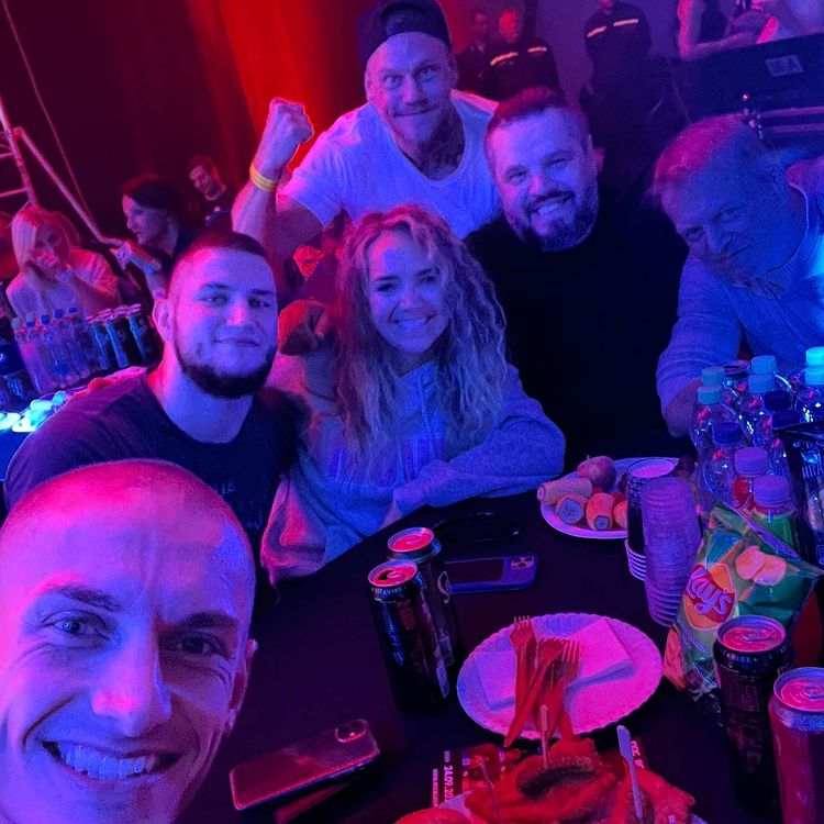 známa speváčka si našla zajačika