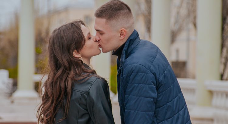 Bozk na prvom rande