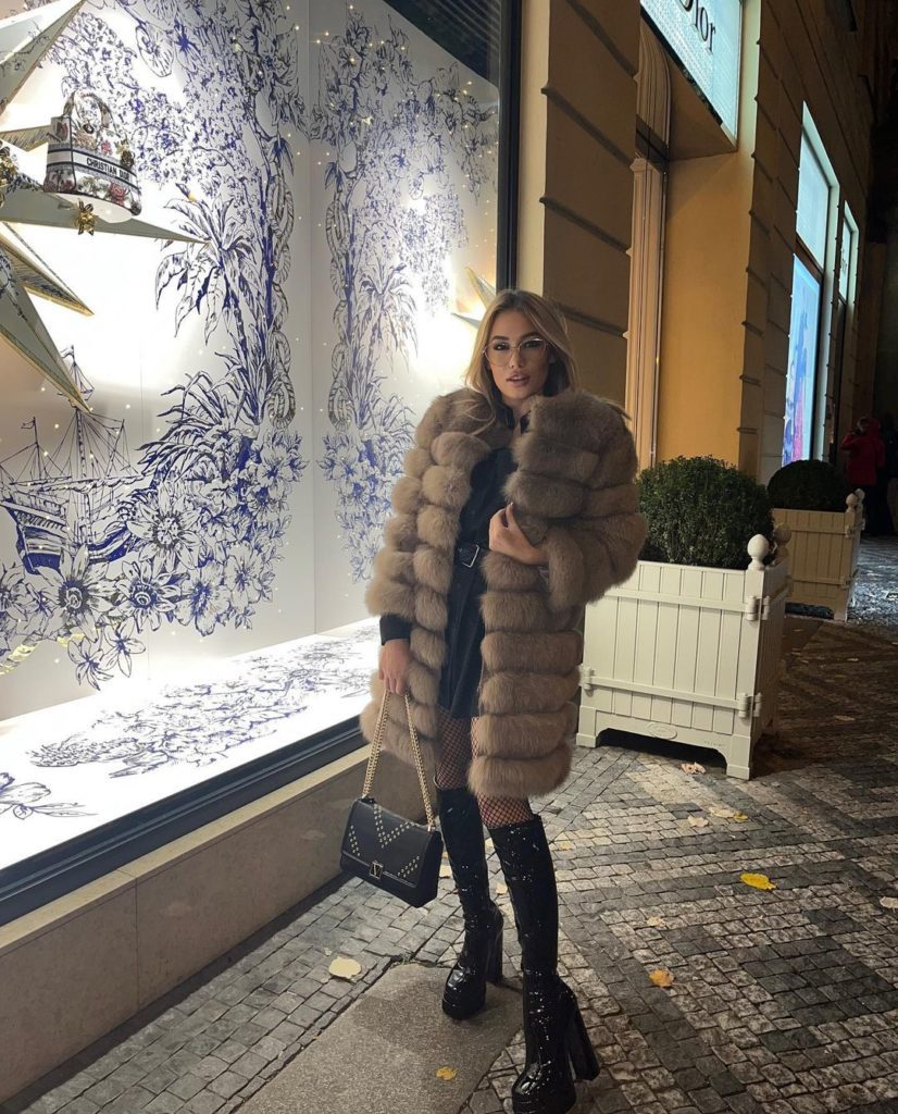 Karlosova exmilenka Rika