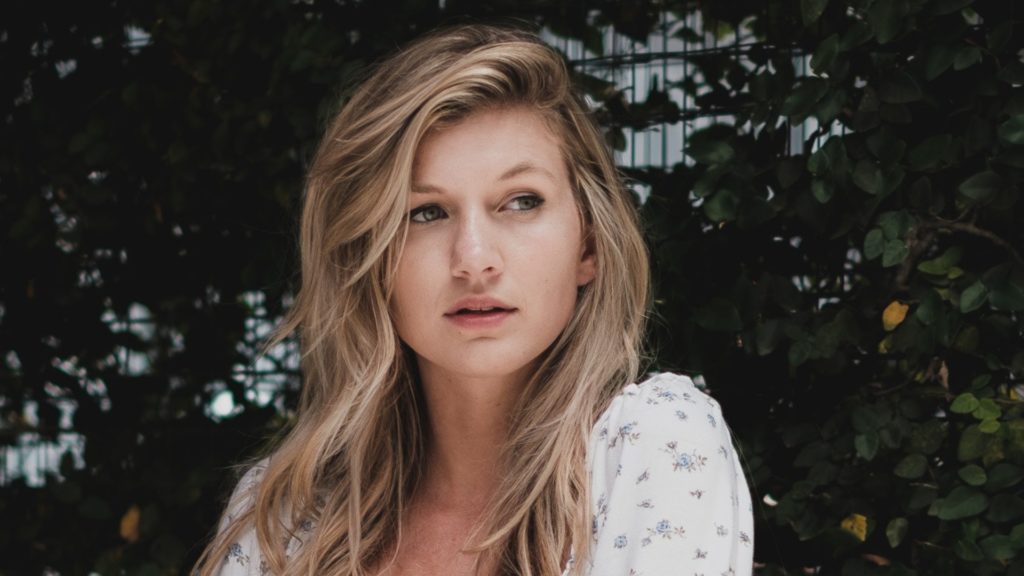 Blond žena