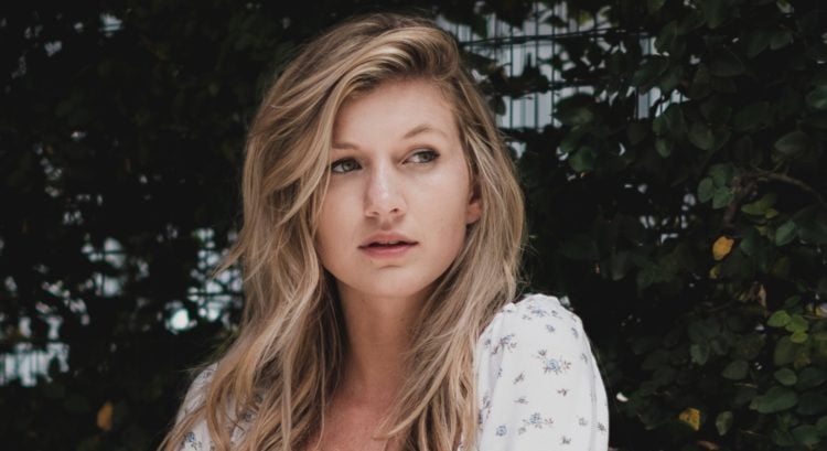 Blond žena