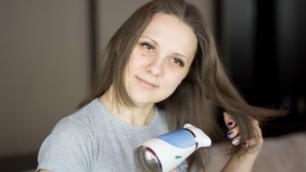 Fénovanie vlasov