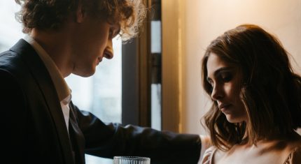 Muž a žena majú problém s randením