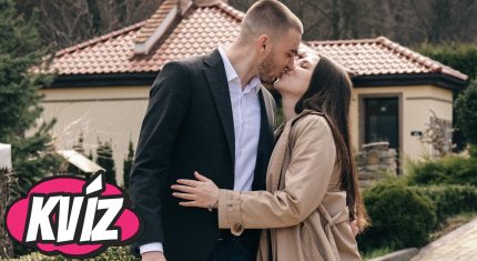 Pár sa bozkáva