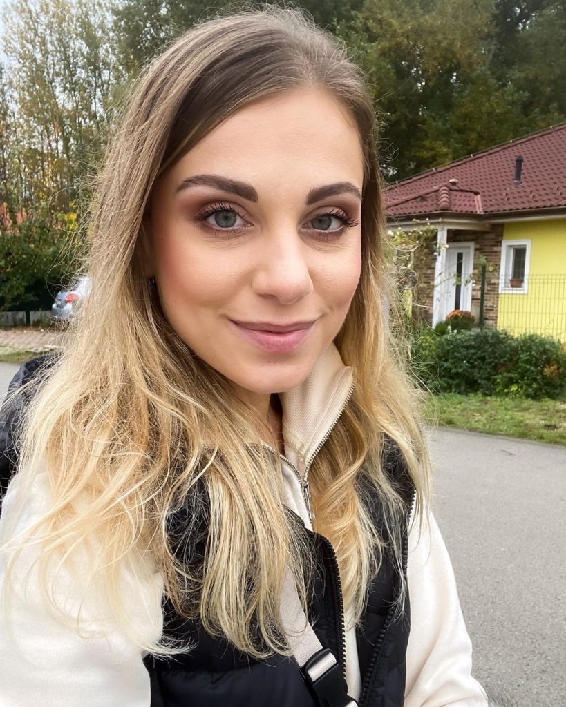 Slovenská speváčka Dominika Stará Jurena