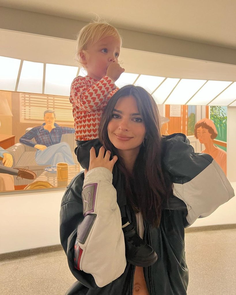 najkrajšia žena sveta Emily Ratajkowski