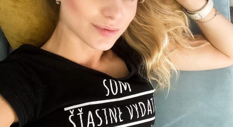 Slovenská speváčka Dominika Stará Jurena
