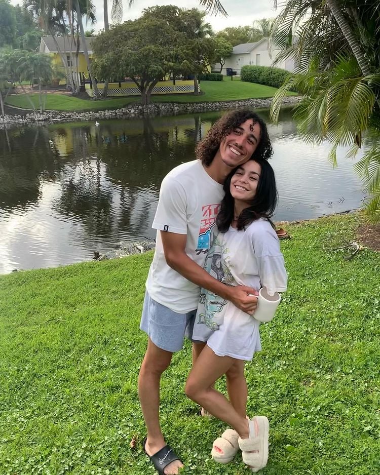 Vanessa Hudgens a Cole Tucker