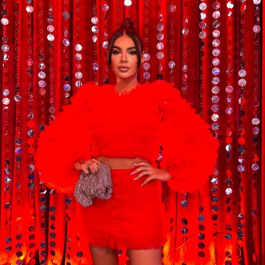 Influencerka Lula Almaksus
