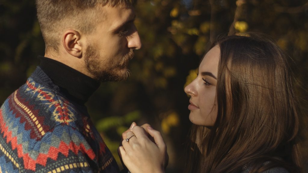 Žena a muž vo vzťahu
