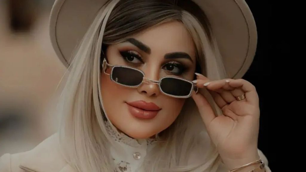 Prečo sledujeme svojich ex
