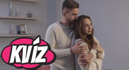 Stretáva sa aj s inými?