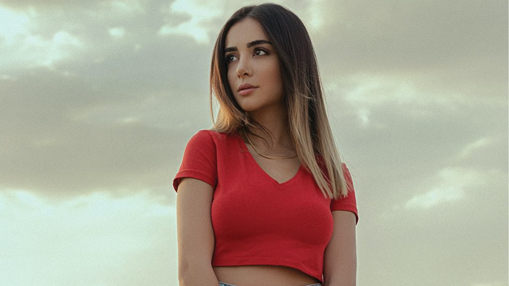 Žena premýšľa