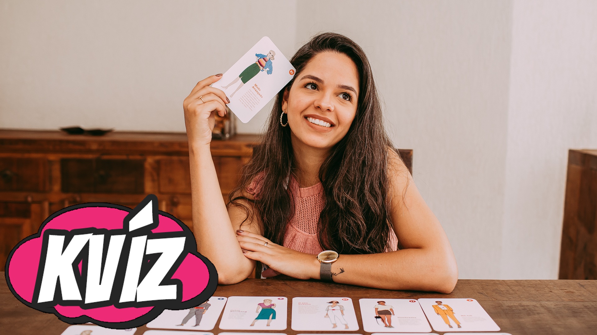 Žena vykladá karty