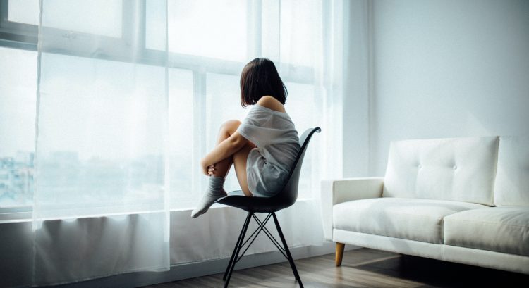 žena, ktorá sa snaží zvládnuť prelomové momenty a náročné obdobia