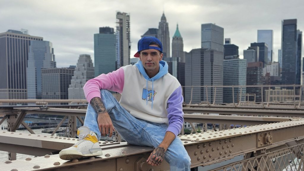 Bruise - Brooklyn Bridge