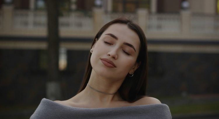 Ak sa v týchto 9 vlastnostiach spoznáš, je dosť možné, že bojuješ s nízkym sebavedomím