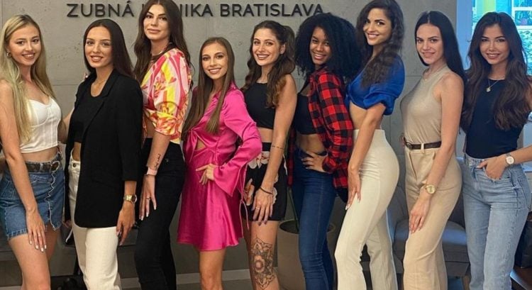 Influencerka Sandra Šinová počas Miss Universe