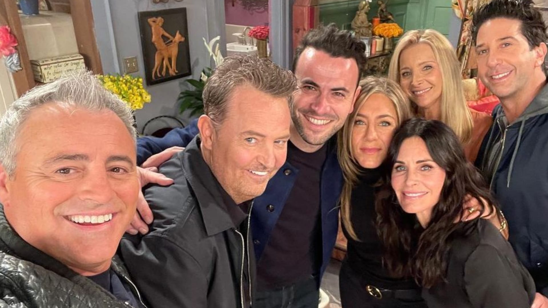 Matthew Perry s hereckými kolegami zo seriálu Priatelia