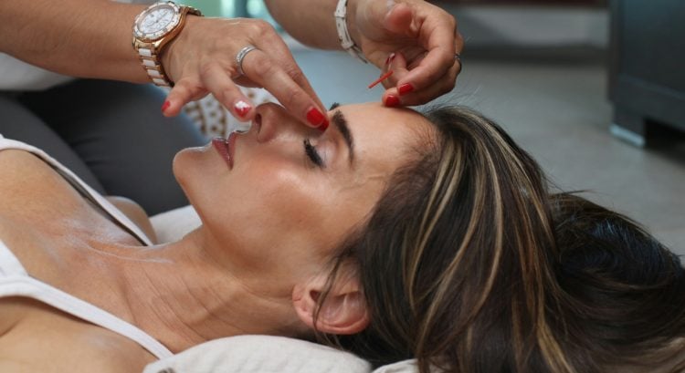Tvárová masáž dokáže zázraky s unavenou pleťou