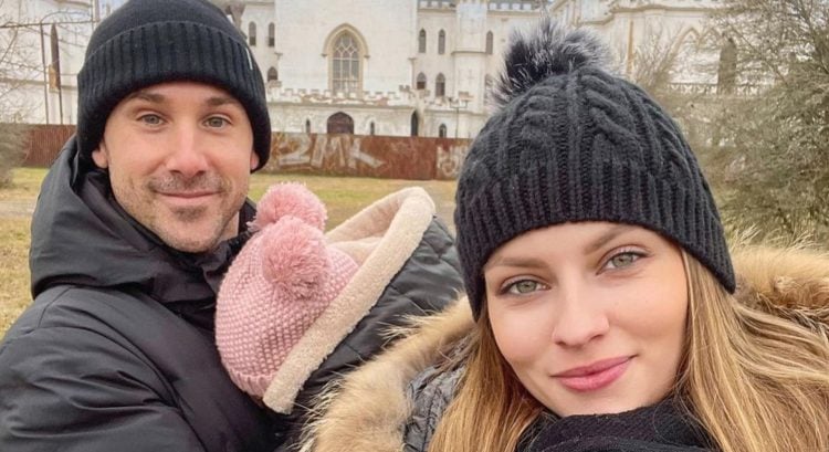 Marek Fašiang a Tereza Bizíková s dcérkou