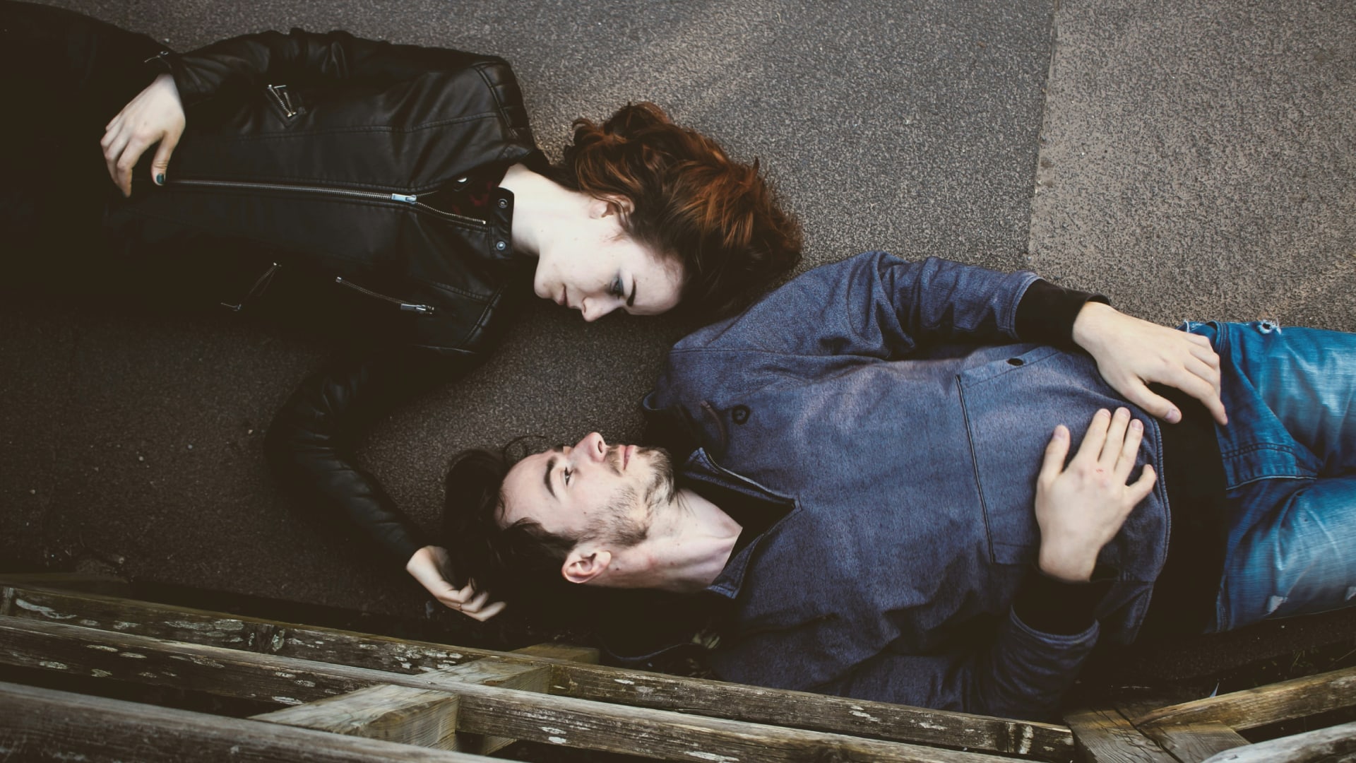 Vzťahy na diaľku a ich nevýhody