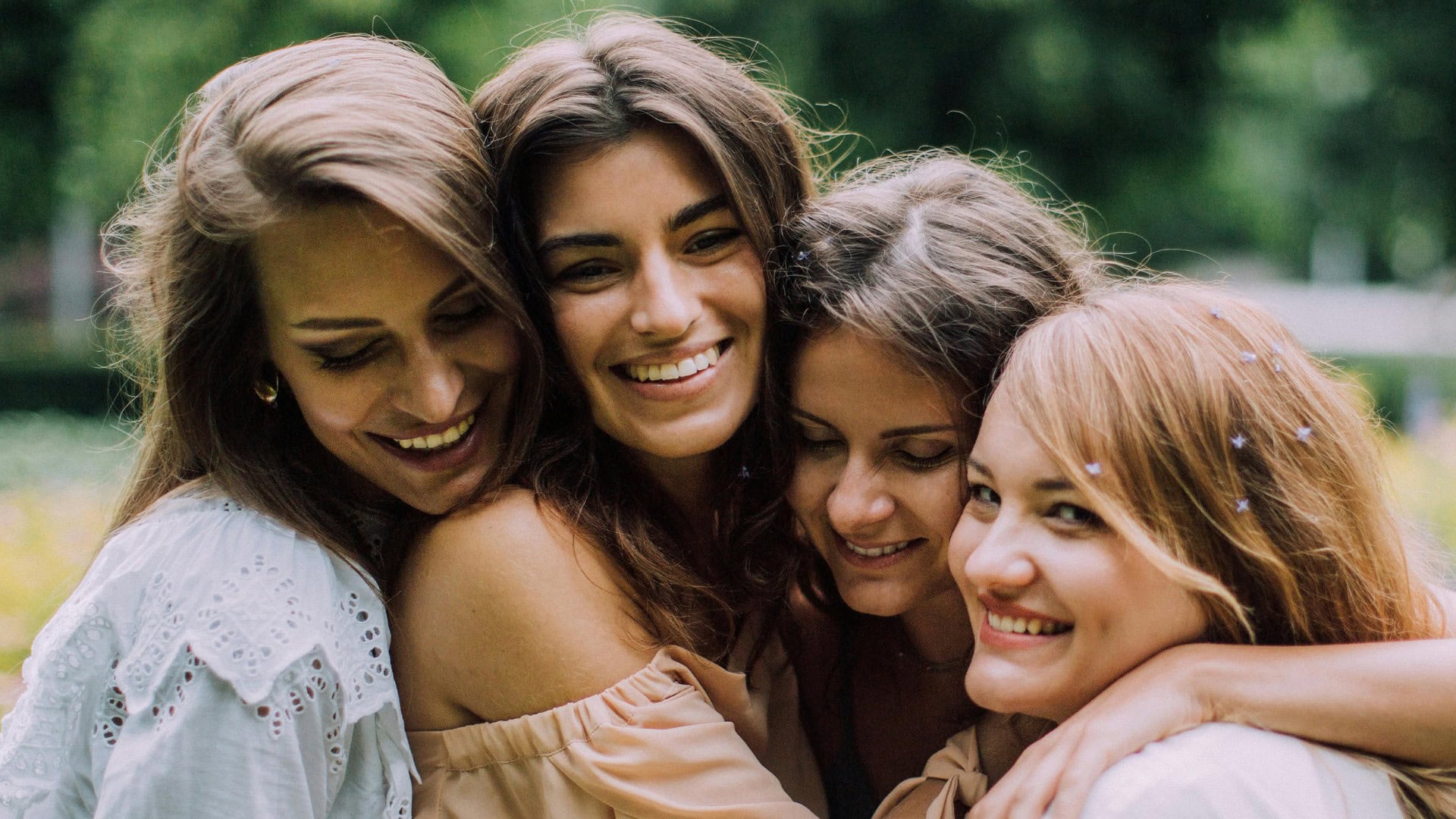 odhalíš neúprimnú kamarátku