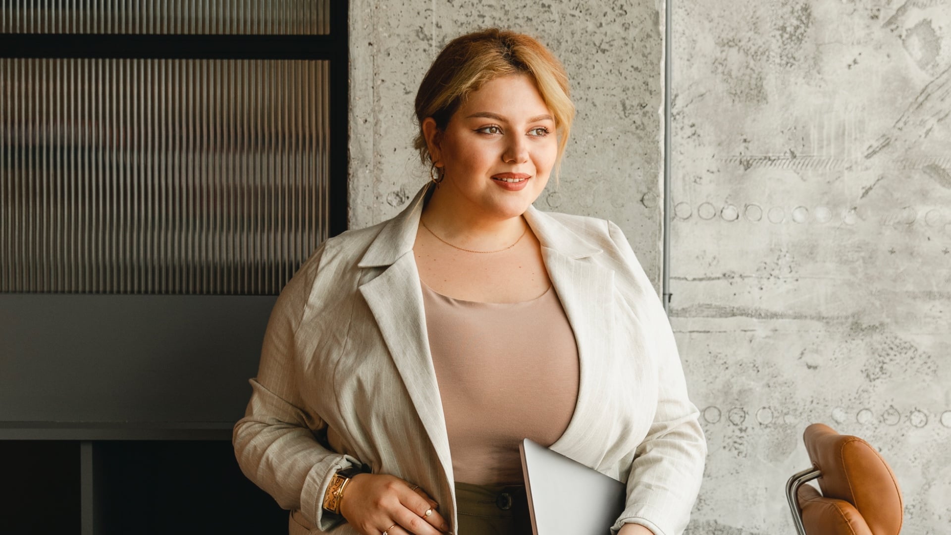 Outfit pre plnšie ženy