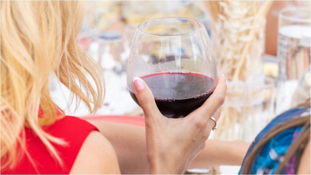Je alkohol metla ľudstva? Uhádni tieto zaujímavé fakty a urči, čo je pravda