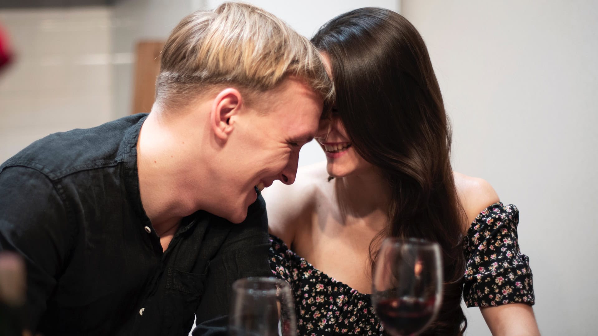 tipy, ako odhaliť sukničkára