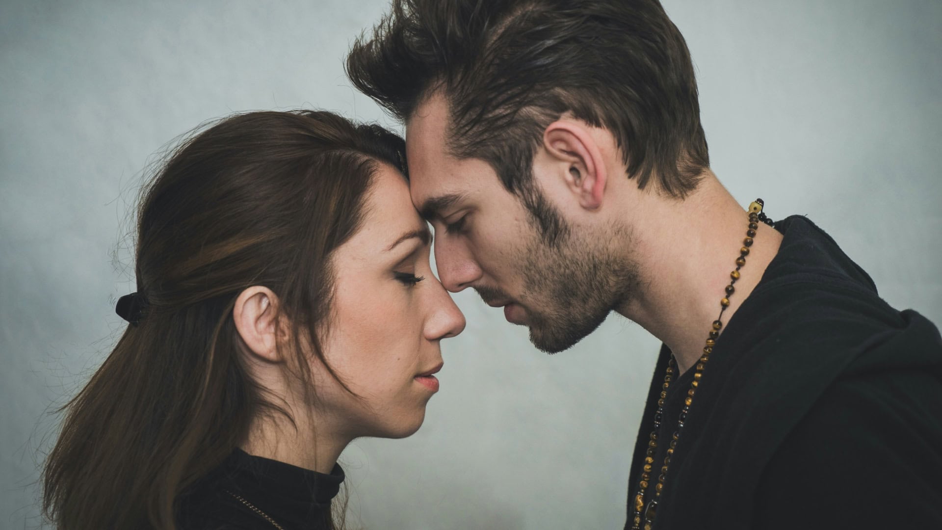 Znaky, že ťa prestáva milovať