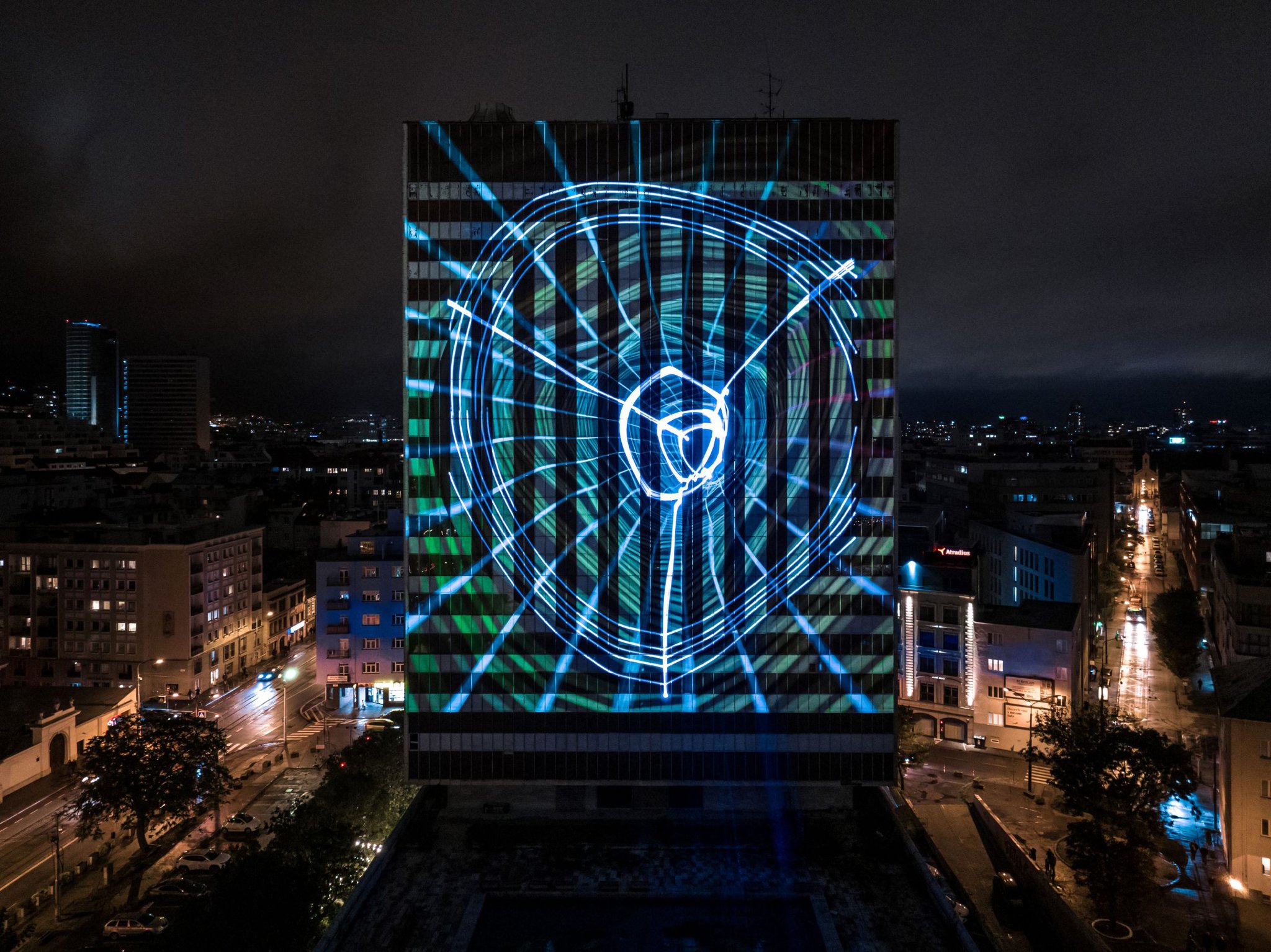 Biela noc