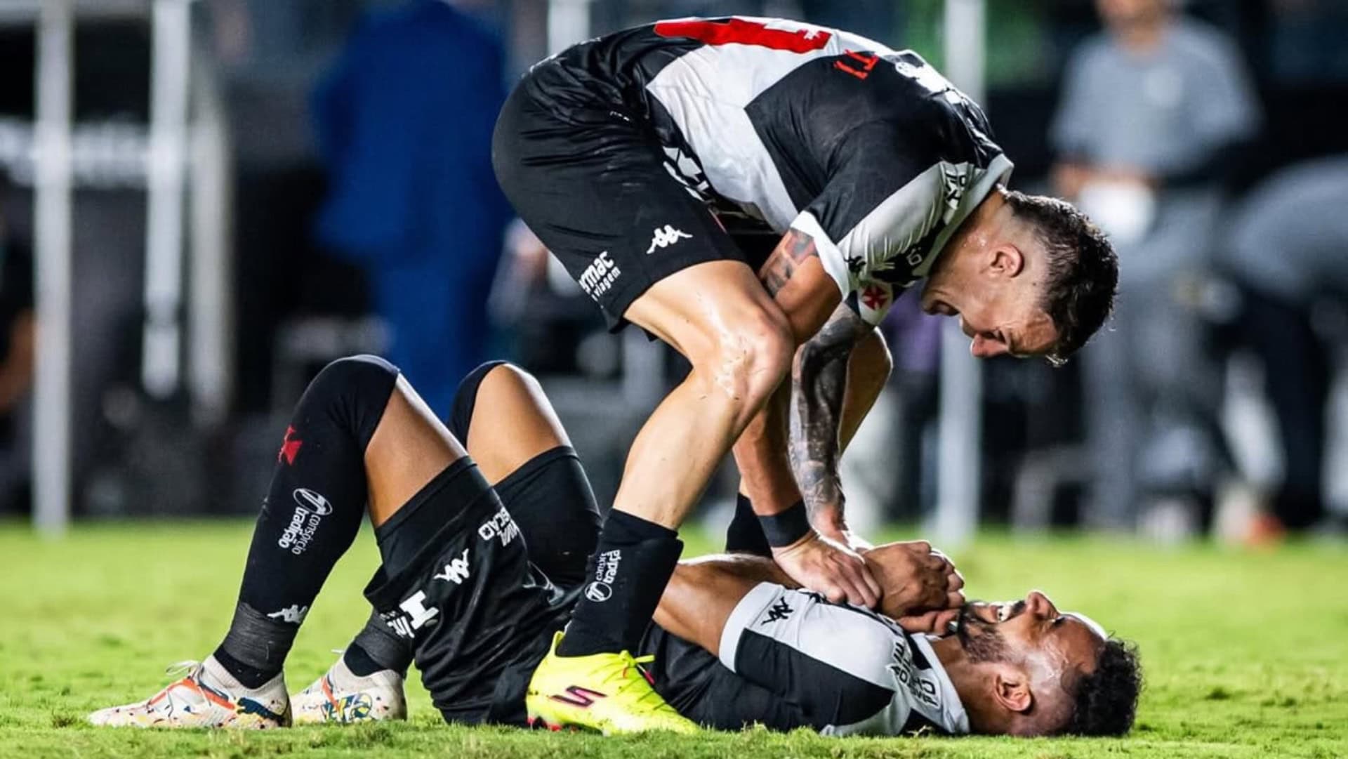 Futbalista čelí obvineniu milenky