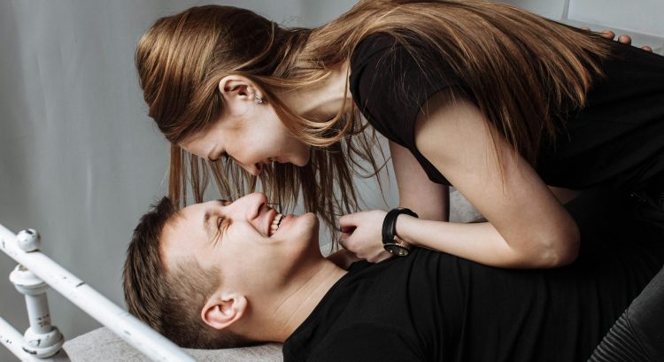 Výhovorky, ktoré muži používajú: Na týchto 7 nás chcú muži nachytať