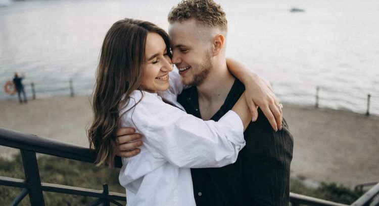 Chlap ťa musí milovať viac, ako ty jeho: 5 dôvodov, prečo to tak musíš byť