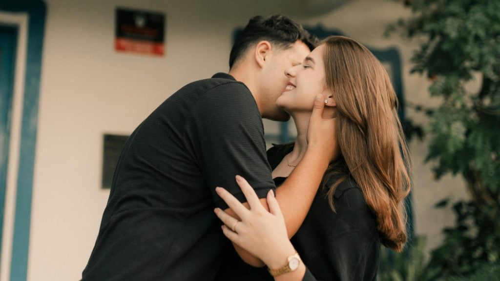 Prestaň si zbytočne domýšľať: 7 dôvodov, prečo ti muž neodpisuje na správy