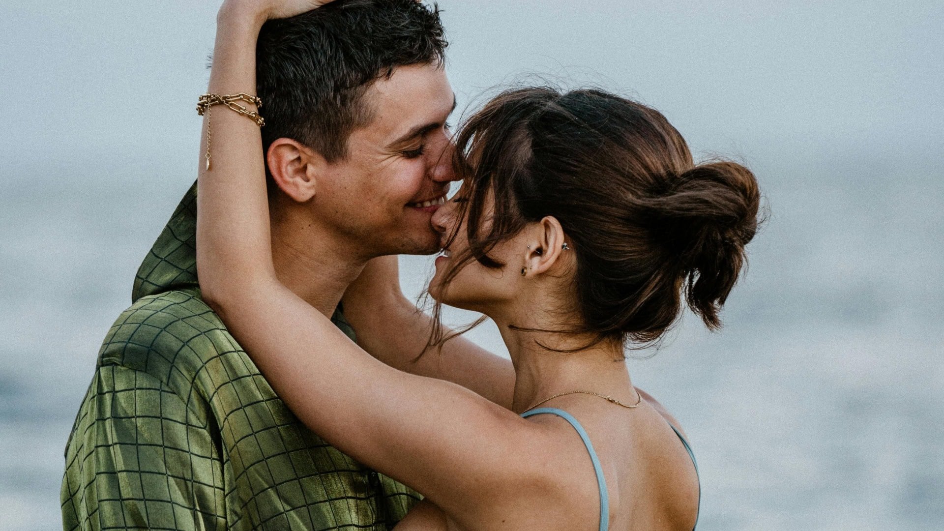 Keď je jeden z vás introvert a druhý extrovert: 7 tipov na balans vo vzťahu
