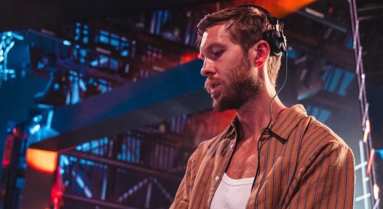 DJ Calvin Harris sa stal otcom