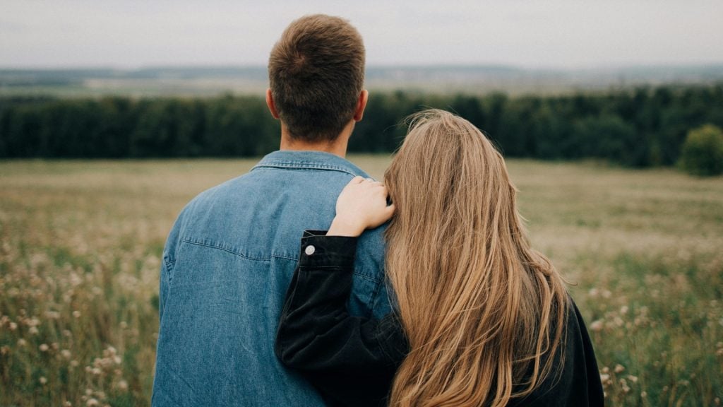 5 dôvodov, prečo sa stále vraciaš k mužom, ktorí ti ubližujú: Možno máš nízke sebavedomie